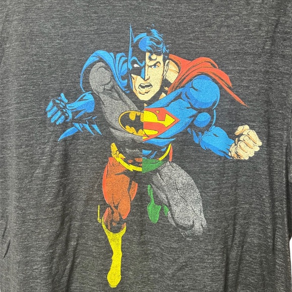 Justice League Size Medium Superman Batman Gray T-Shirt - Picture 3 of 6